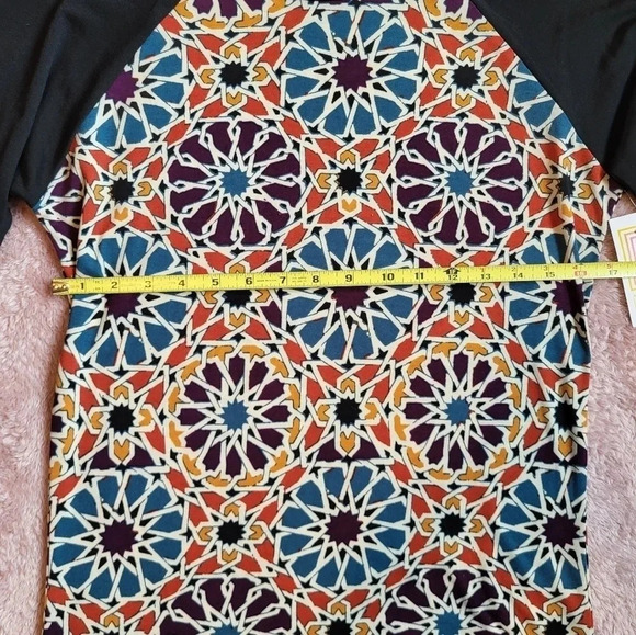 🛍LuLaRoe Randy 3/4 Sleeve Starburst Pattern Shirt‎ Womens Size XS - Picture 5 of 5